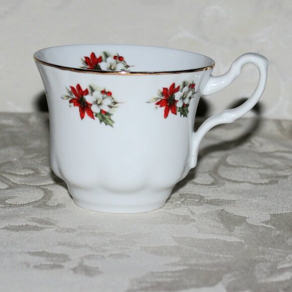Mismatched Christmas Poinsettia Teacup Set | Bluebird | Crown Regent - Picture 2 of 13